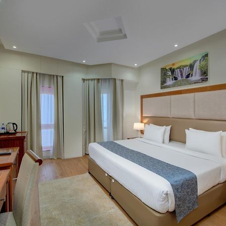 Vendome Plaza Hotel Дубай Экстерьер фото