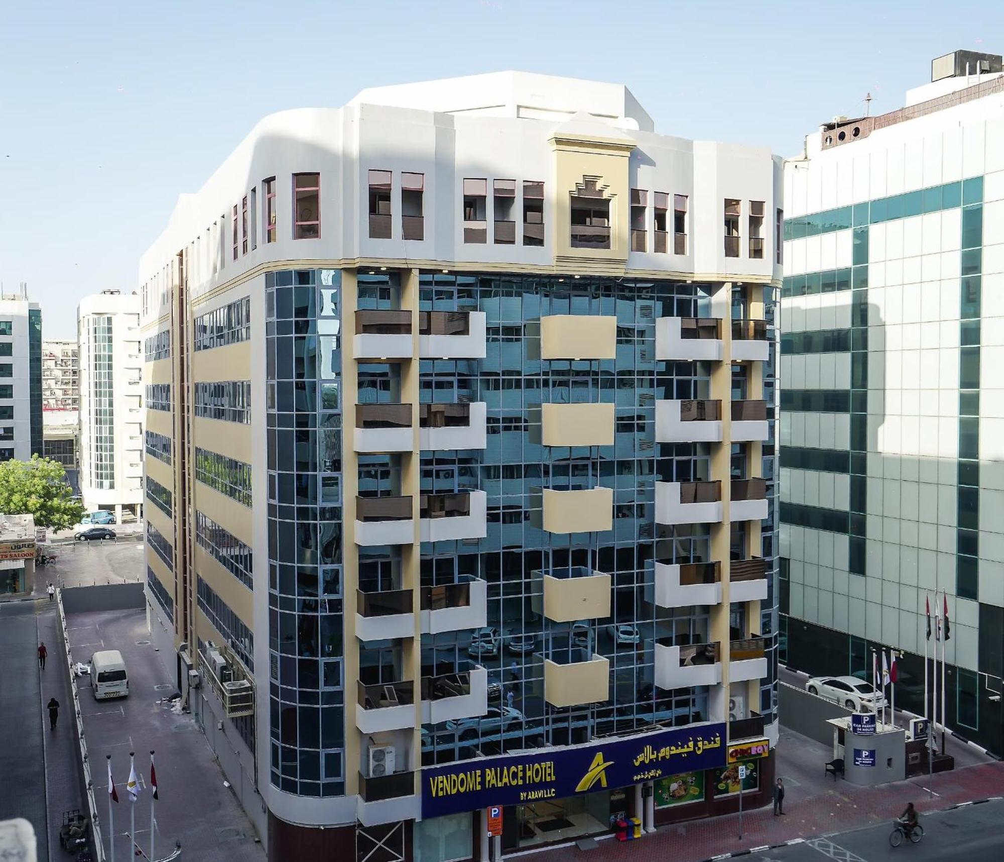 Vendome Plaza Hotel Дубай Экстерьер фото