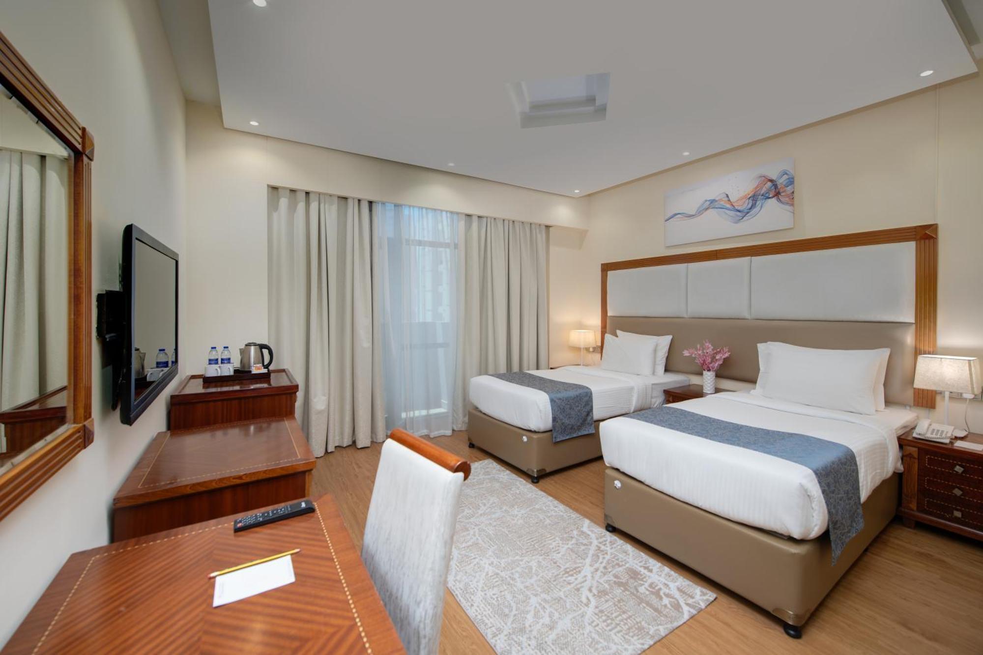 Vendome Plaza Hotel Дубай Экстерьер фото