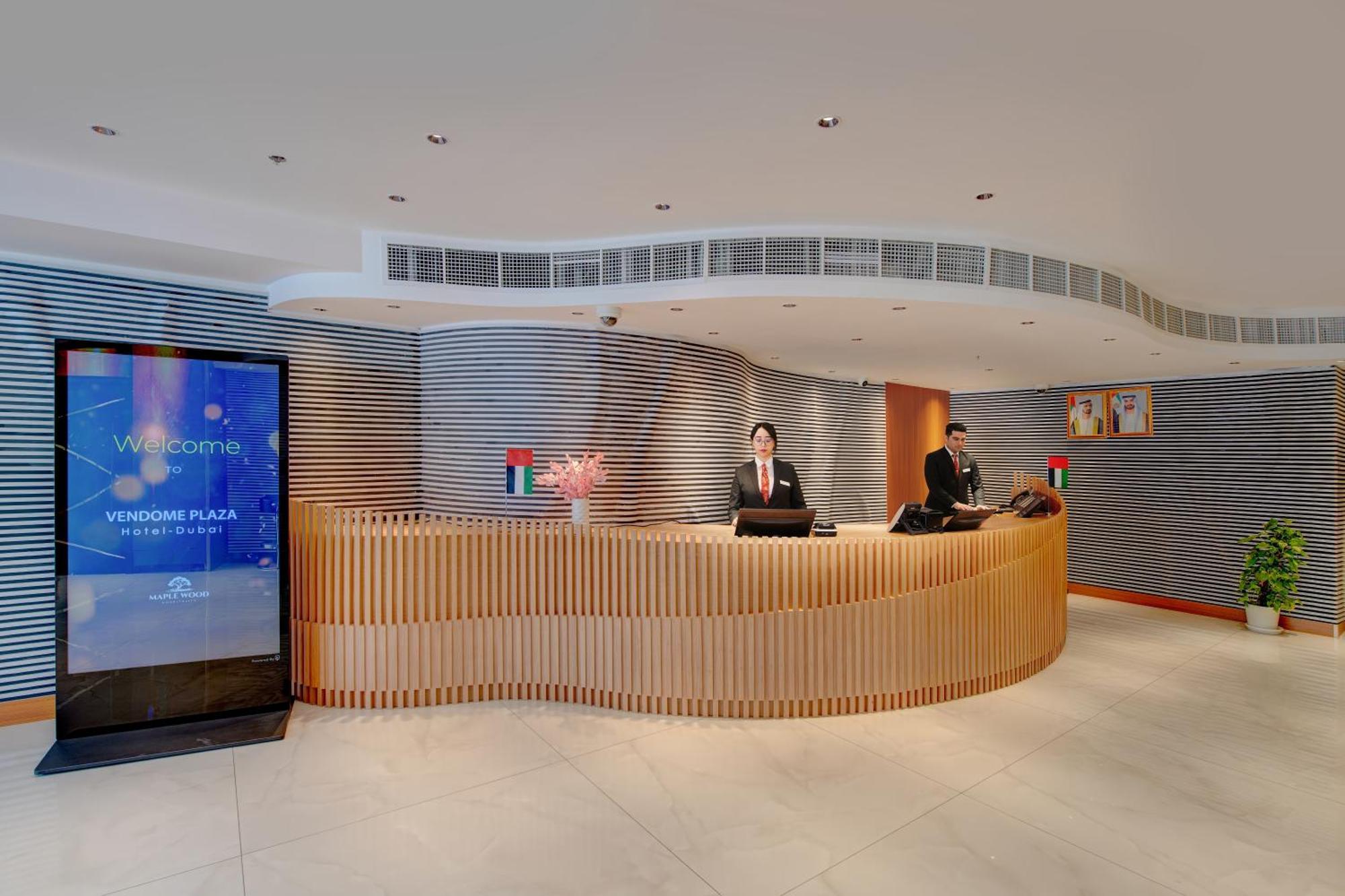 Vendome Plaza Hotel Дубай Экстерьер фото