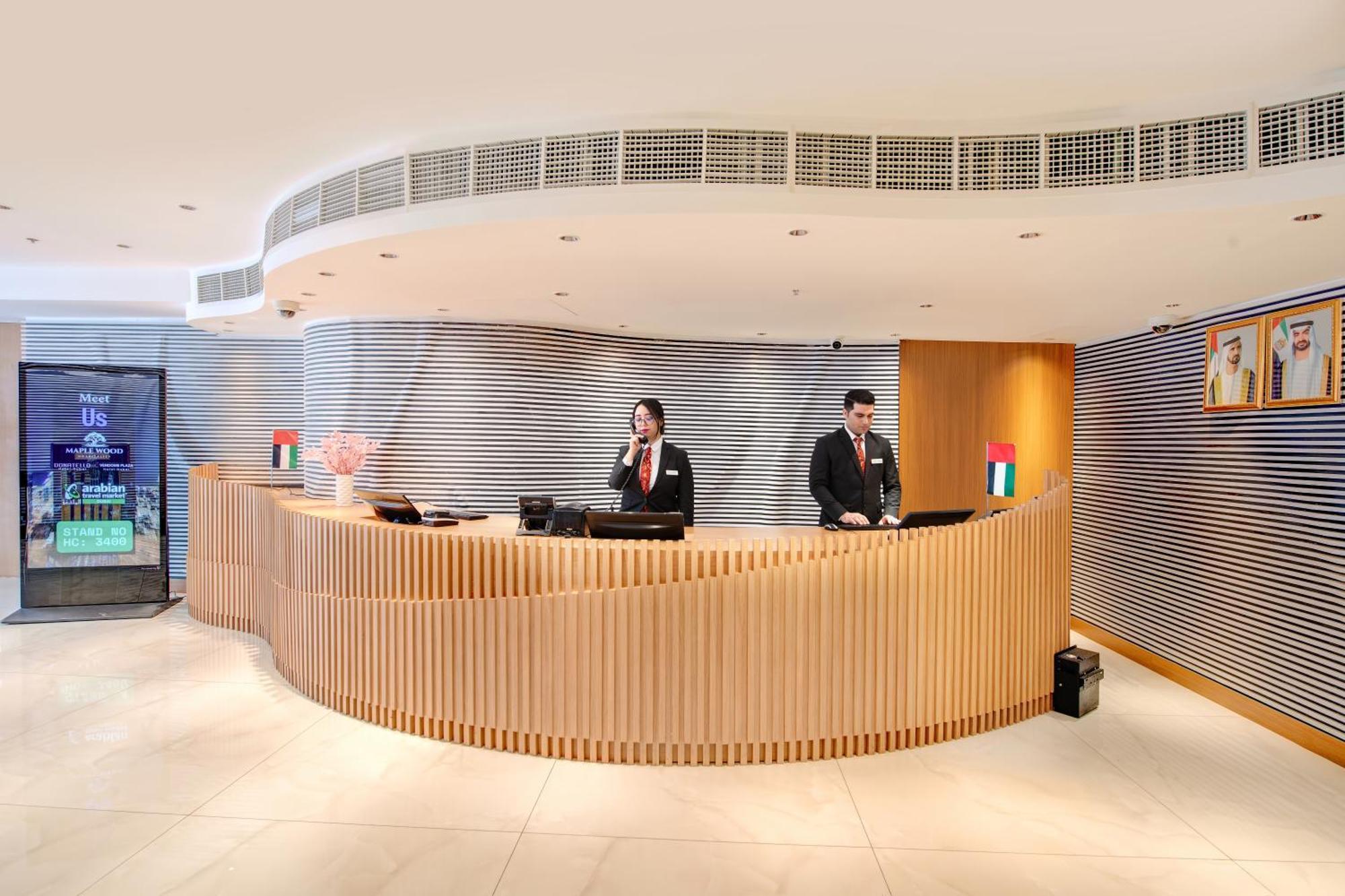 Vendome Plaza Hotel Дубай Экстерьер фото