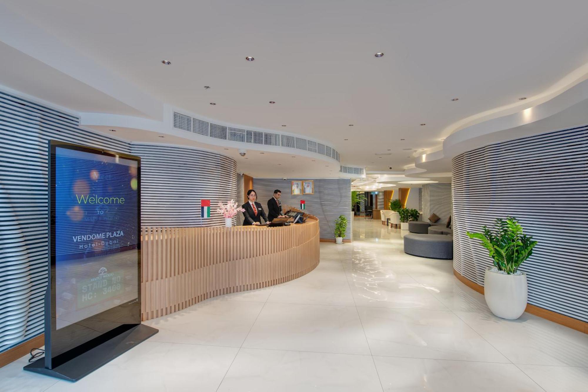 Vendome Plaza Hotel Дубай Экстерьер фото
